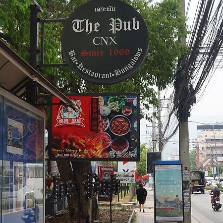 The Pub Guesthouse Чиангмай Экстерьер фото